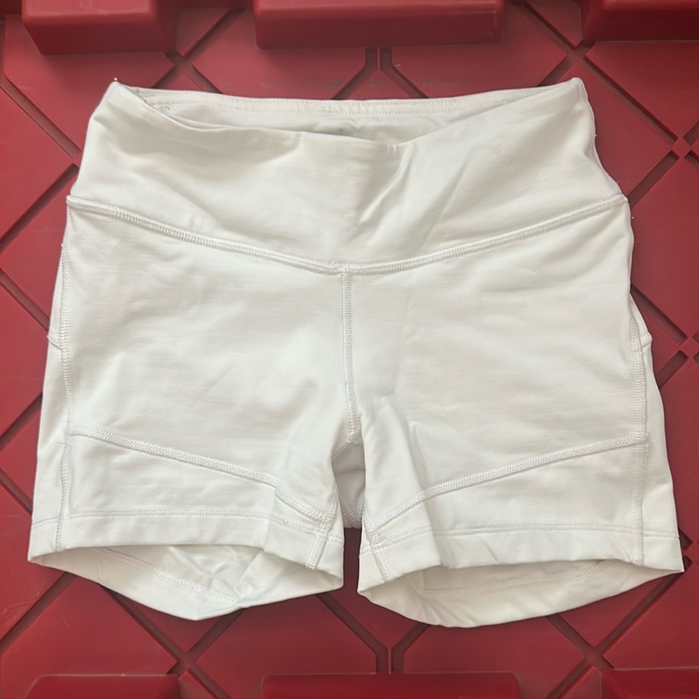 Outdoor voices techsweat shorts